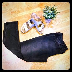 Maurice’s black skinny jeans XL-R